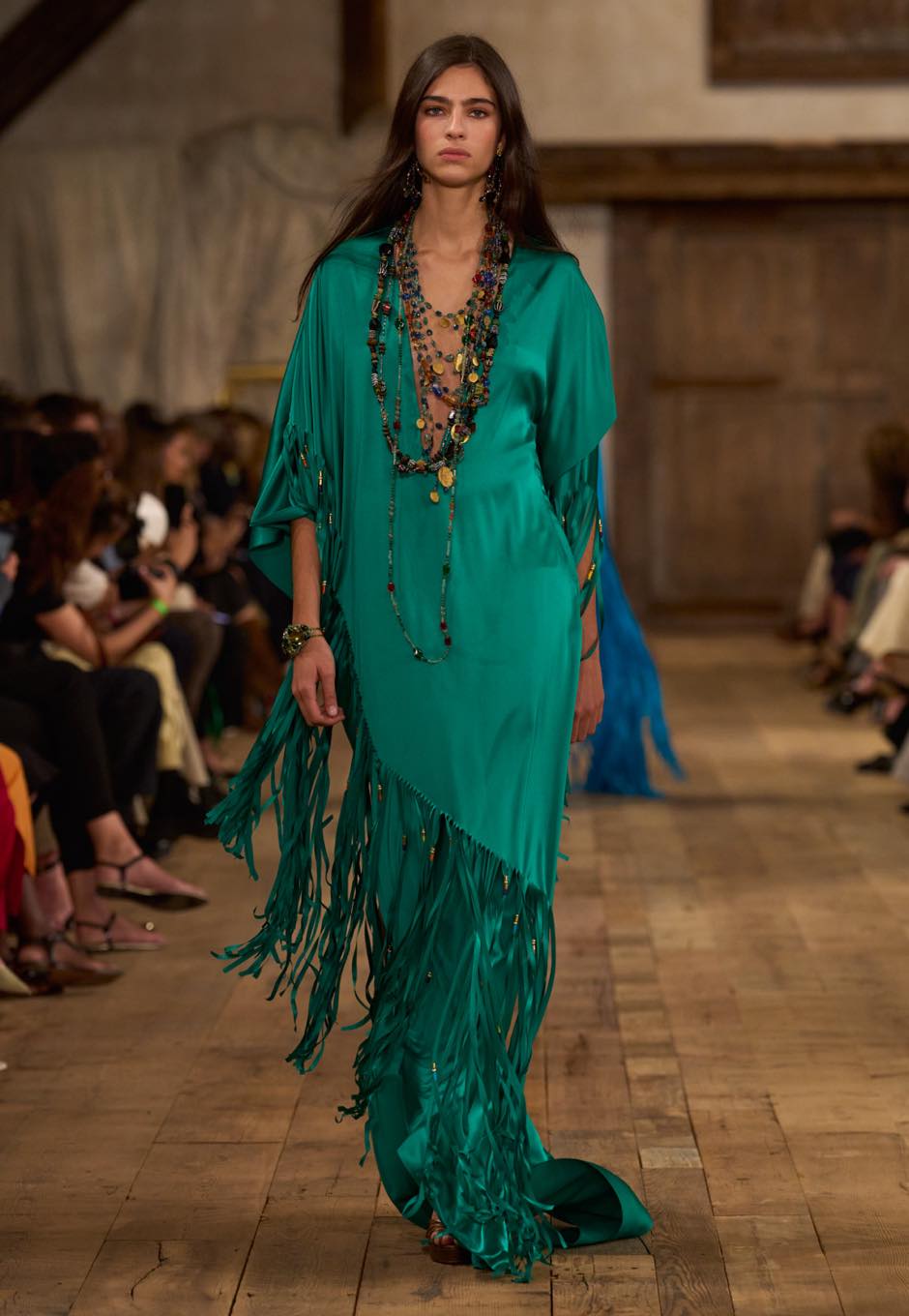 Runway Spring 23 View All Looks